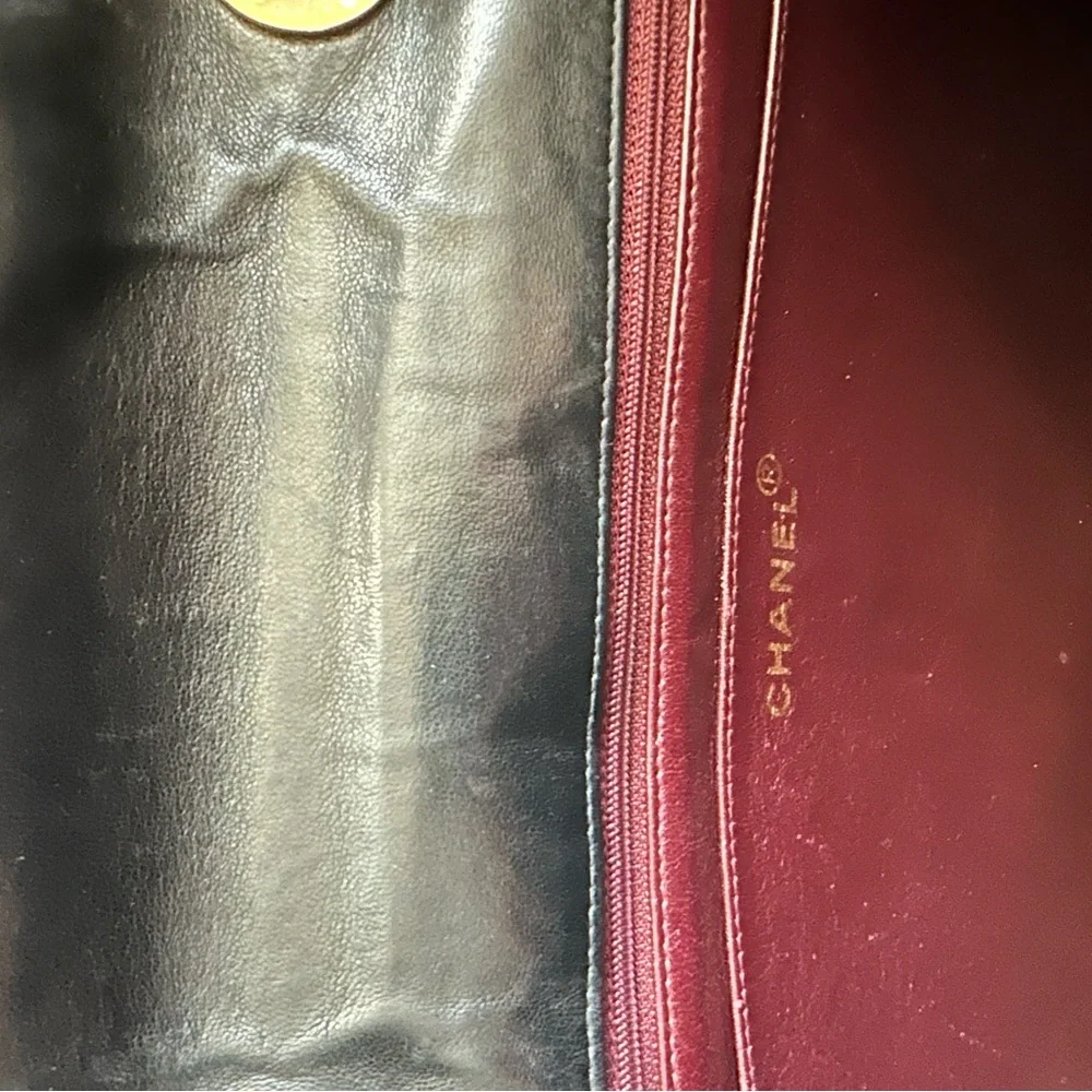 Chanel Black Jumbo Quilted Shoulder Bag with Gold Chain - Picture 8 of 12